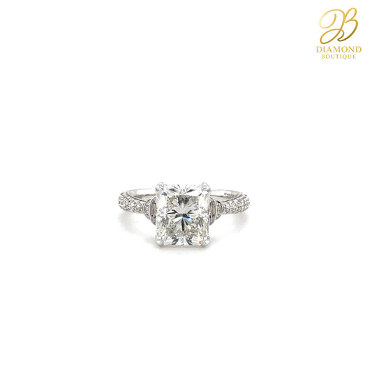 1.00 CT RADIANT HIDDEN HALO PAVÉ RING