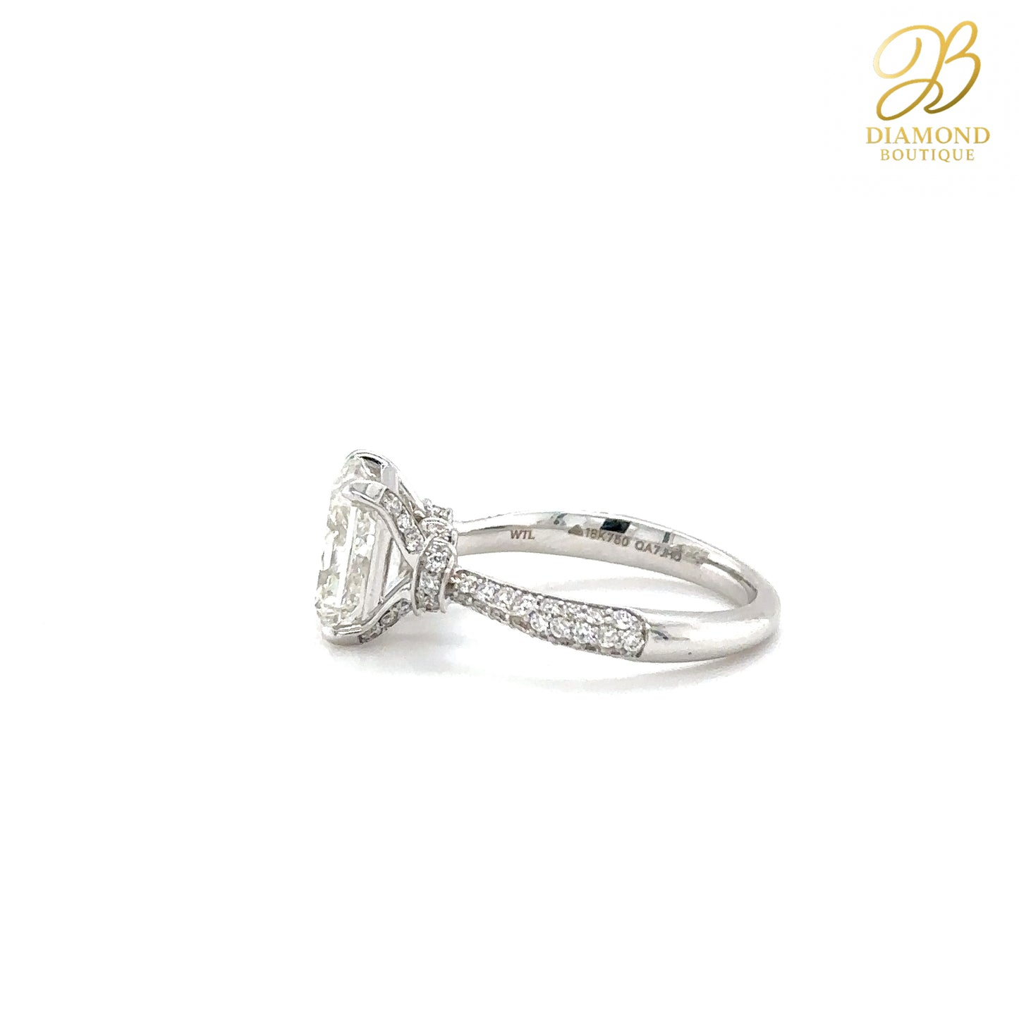 1.00 CT RADIANT HIDDEN HALO PAVÉ RING