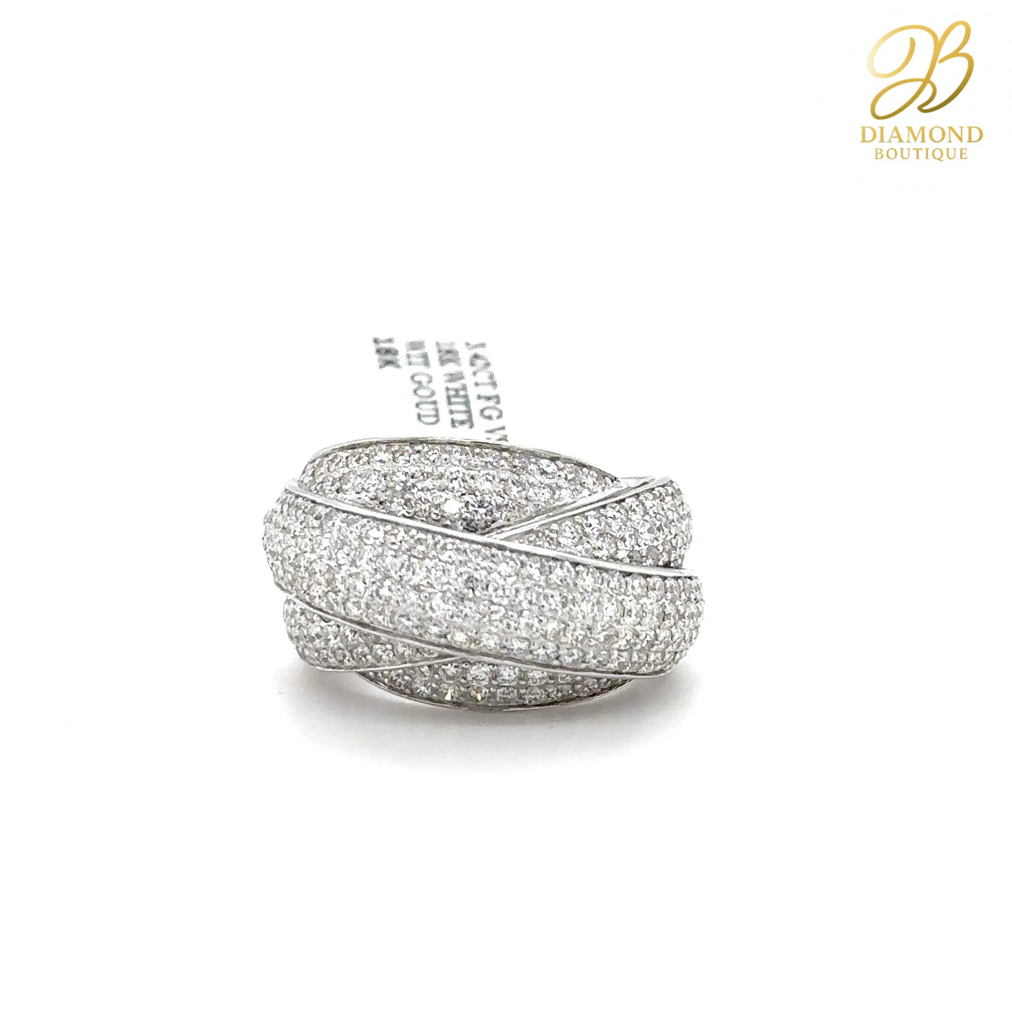 18kt white gold cocktail ring