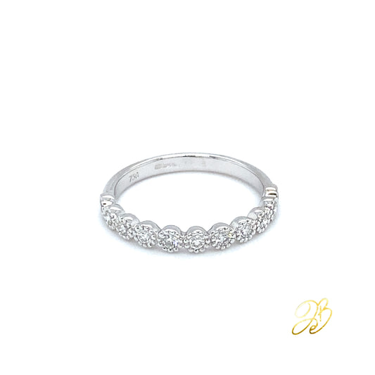 FLOWER ETERNITY RING