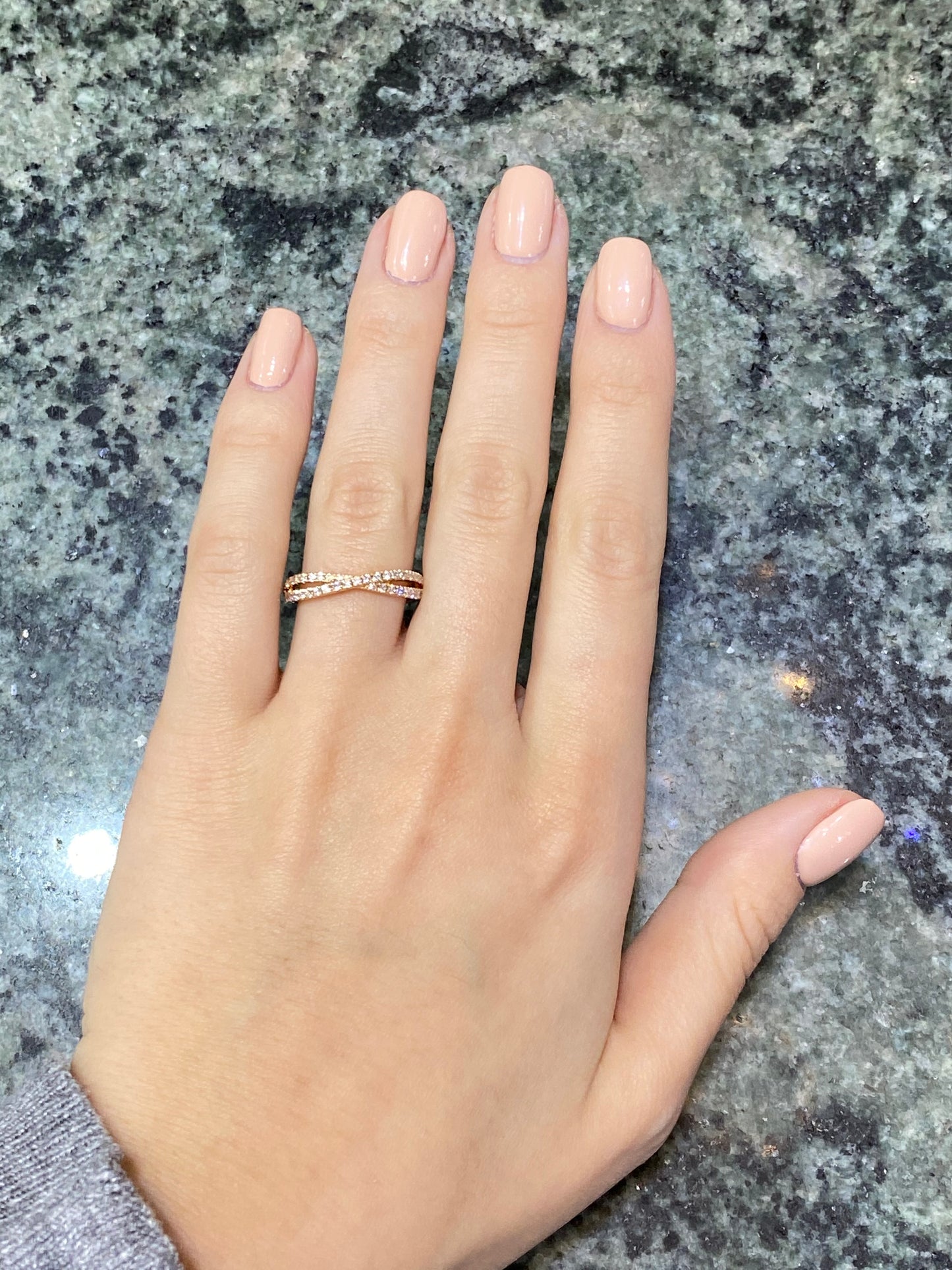 CRISS CROSS RING