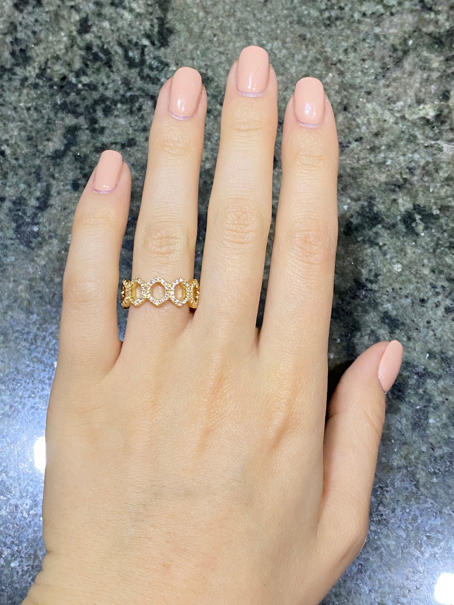 HONEYCOMB RING