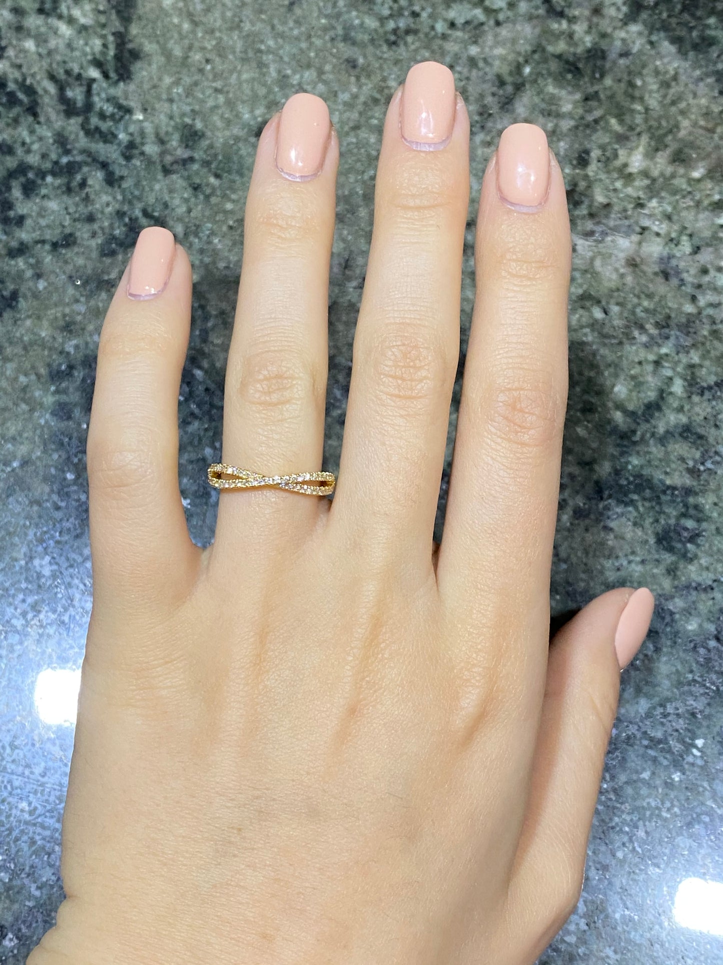 CRISS CROSS RING